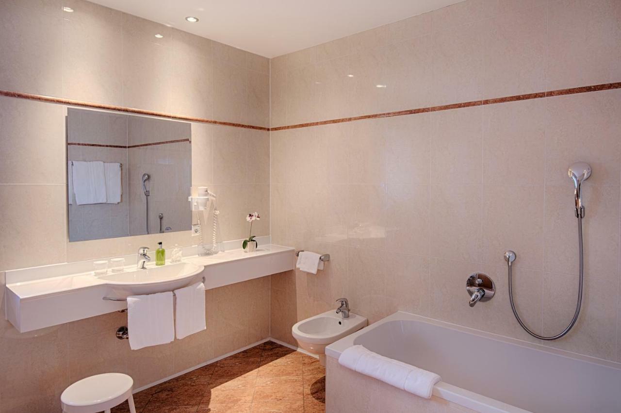Hotel Reischach Bruneck Buitenkant foto