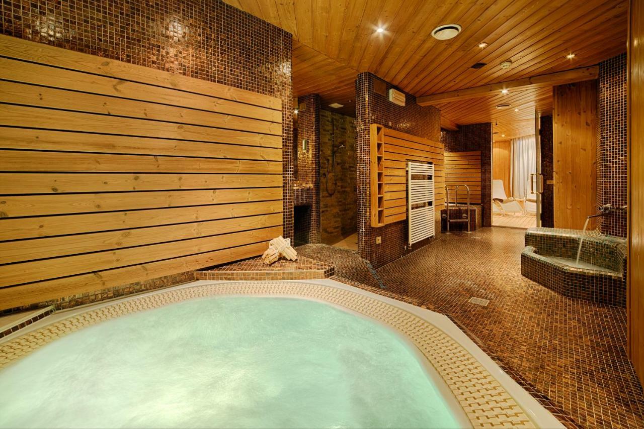 Hotel Reischach Bruneck Buitenkant foto
